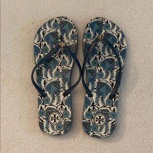 tory burch thin flip-flop!